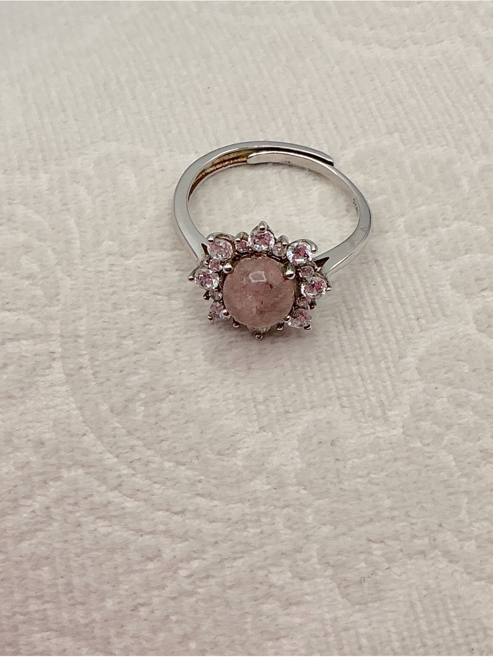 Sterling Silver 925 Ring with Natural Strawberry Quartz Halo